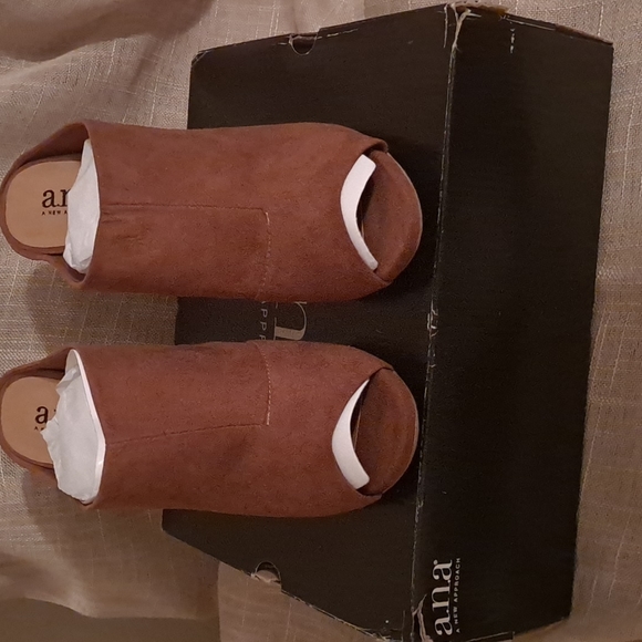 Ana brand shoes from JCPENNEY - Picture 1 of 4